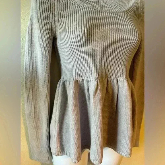 Rebecca Taylor Women's Scoop Neck Peplum Pullover - Picture 2 of 6